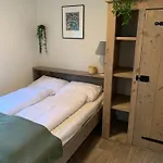 公寓 Tiny House Op De Veluwe 伊皮
