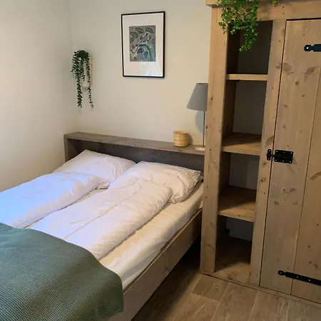 شقة Tiny House Op De Veluwe إبّ