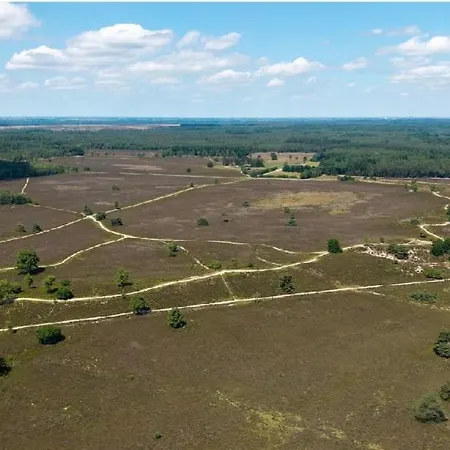 Tiny House Op De Veluwe * אפ